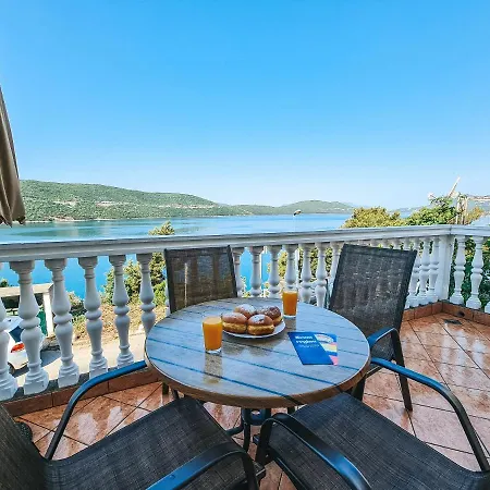 דירה Villa Amfora נאום