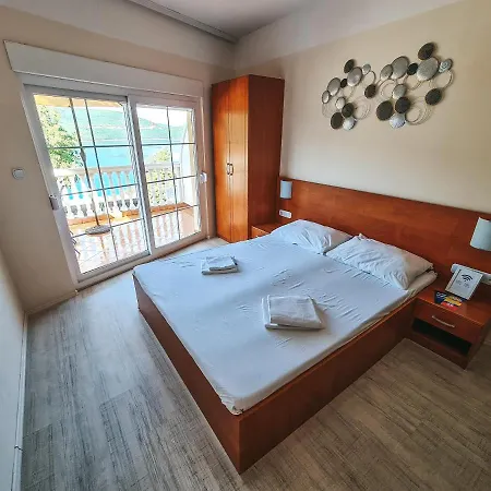 Villa Amfora * נאום